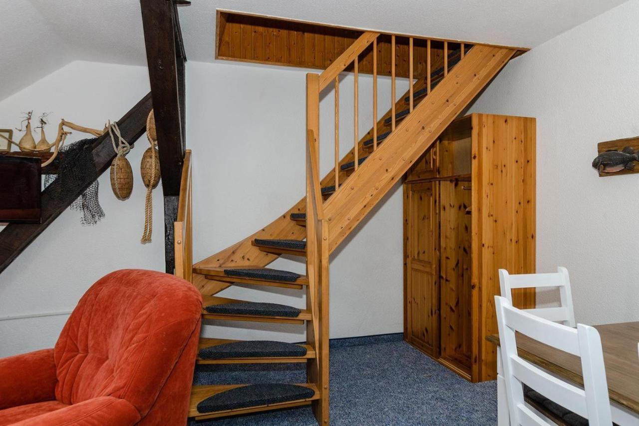 3-Raum-Fewo-Fuer-4-Personen-In-Schaprode-Auf-Ruegen-Zi5 Extérieur photo